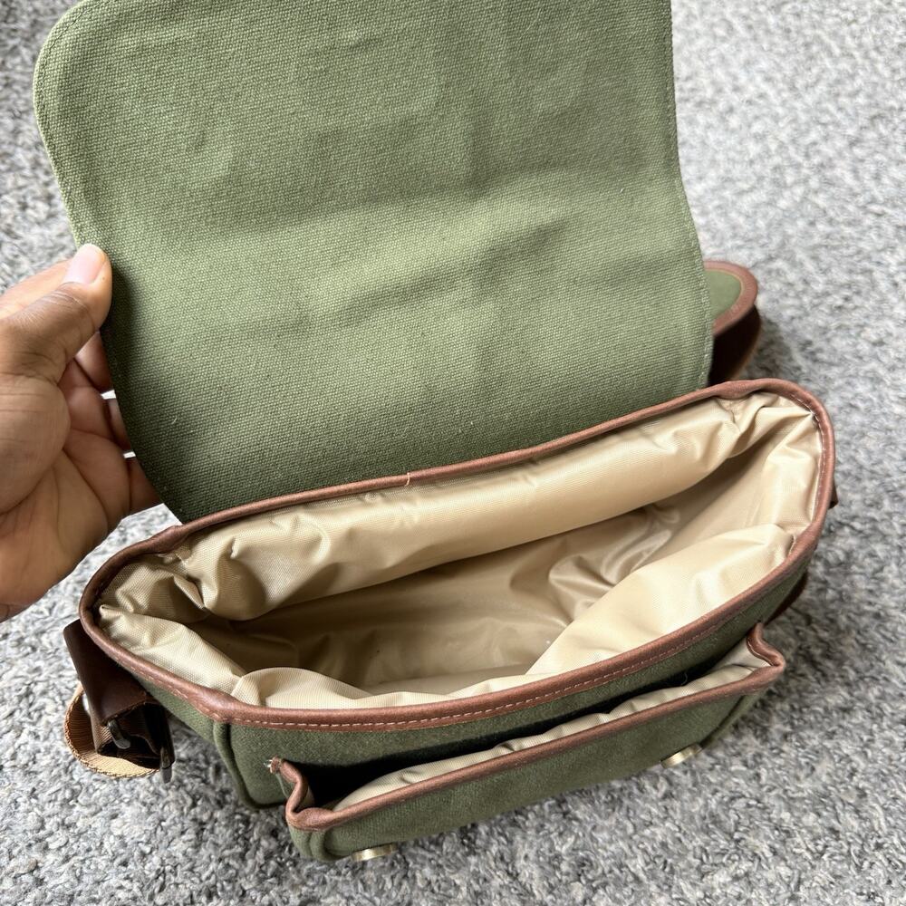 MegaGear Sequoia Canvas Leather Camera Bag Green Brown Excellent - Picture 5 of 5